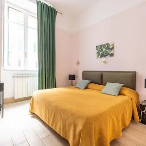  Bed and breakfast Domus Castroni Scipioni Italia